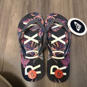 Roxy sandals, color blue, size 6.
